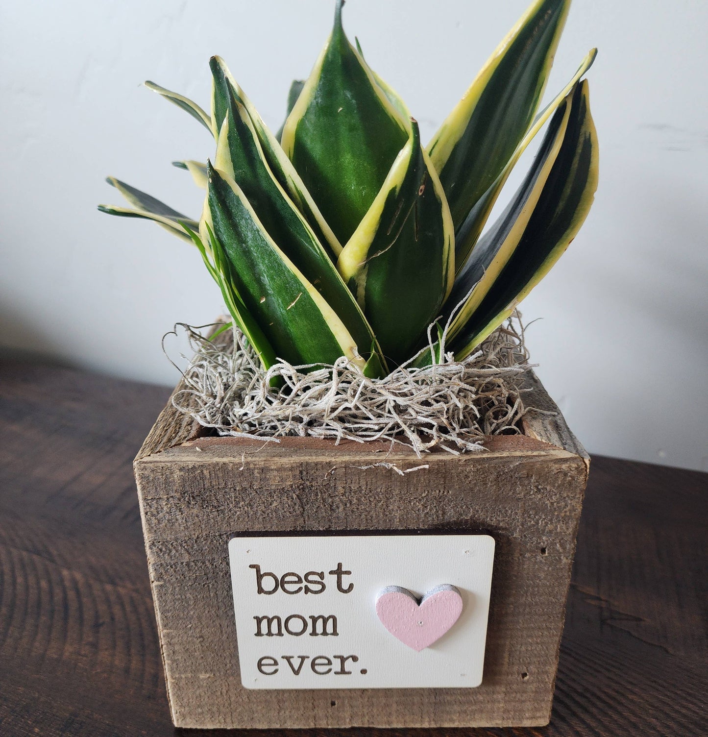 Love Reclaimed - Rustic Best Mom Ever Reclaimed Wood Planter Box