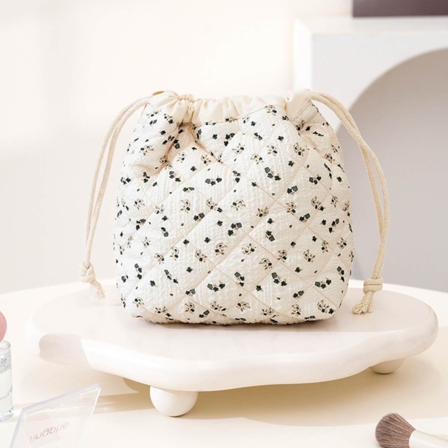 Juniper Tide - Patterned Quilted Drawstring Cosmetic Bag: Cherry