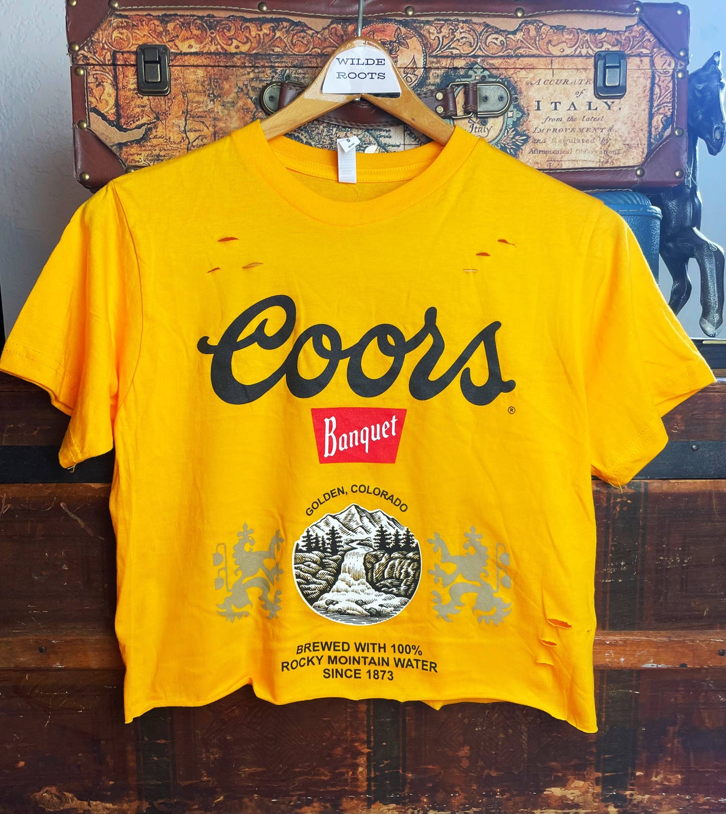 Wilde roots - Yellow Jacket Cropped & Distress Top: S